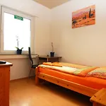 Monteurwohnungen Krings Am Steinbuechel 1 ايشويلر
