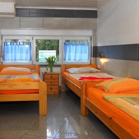 Monteurwohnungen Krings Am Steinbuechel 1 Vendégház Eschweiler