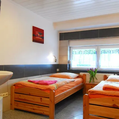 Monteurwohnungen Krings Am Steinbuechel 1 埃施韦勒