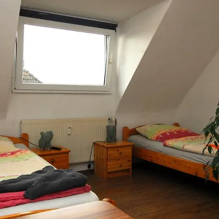 Vendégház Monteurwohnungen Krings Am Steinbuechel 1