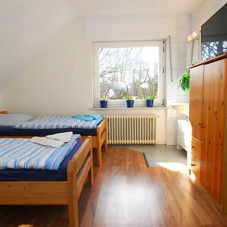 Monteurwohnungen Krings Am Steinbuechel 1 Guest house