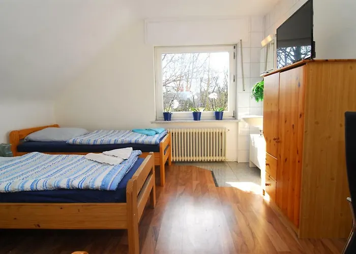 Monteurwohnungen Krings Am Steinbuechel 1 Gæstehus